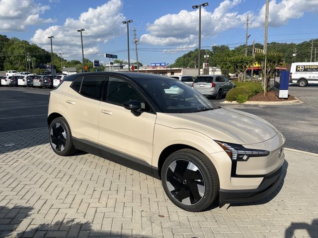 2026 Volvo EX30 Plus