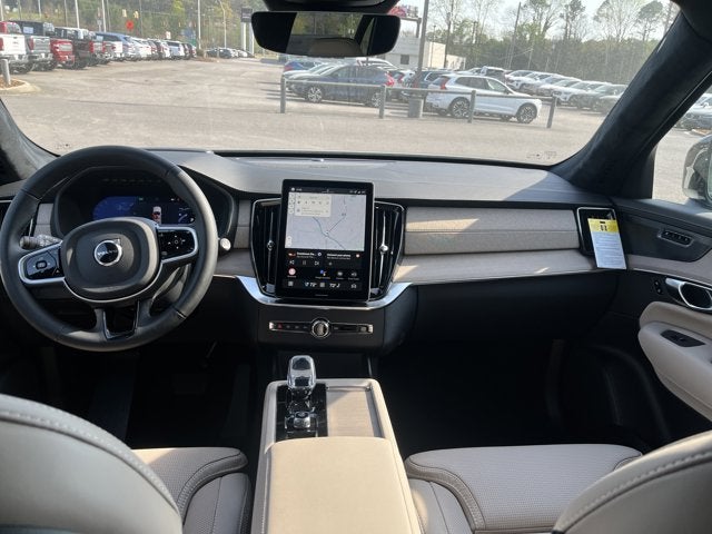 2026 Volvo XC90 Plug-In Hybrid Ultra Dark Theme