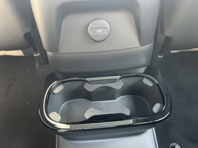 2026 Volvo XC90 Plug-In Hybrid Ultra Dark Theme