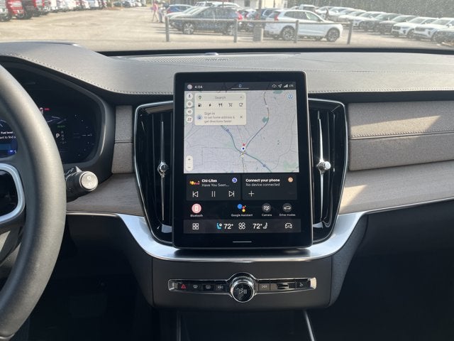 2026 Volvo XC90 Plug-In Hybrid Ultra Dark Theme