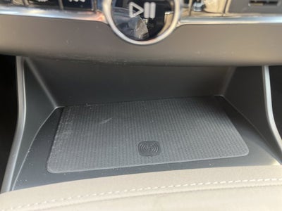 2026 Volvo XC90 Plug-In Hybrid Ultra Dark Theme