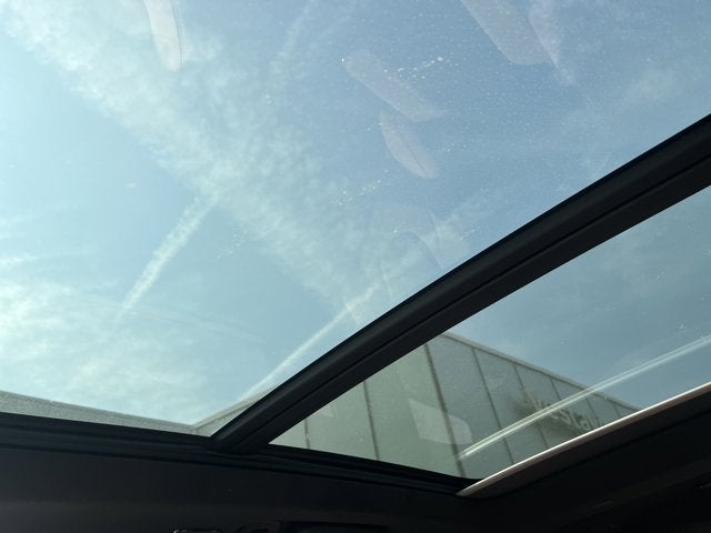 2026 Volvo XC90 Plug-In Hybrid Ultra Dark Theme