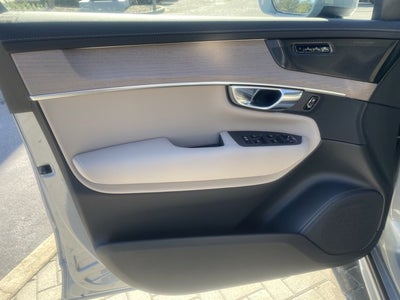 2026 Volvo XC90 Plug-In Hybrid Plus