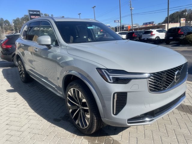 2026 Volvo XC90 Plug-In Hybrid Plus