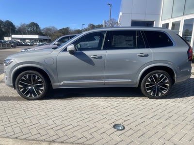 2026 Volvo XC90 Plug-In Hybrid Plus