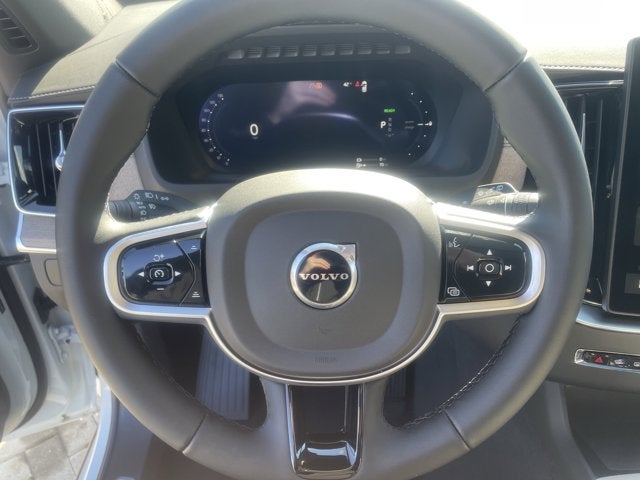 2026 Volvo XC90 Plug-In Hybrid Plus