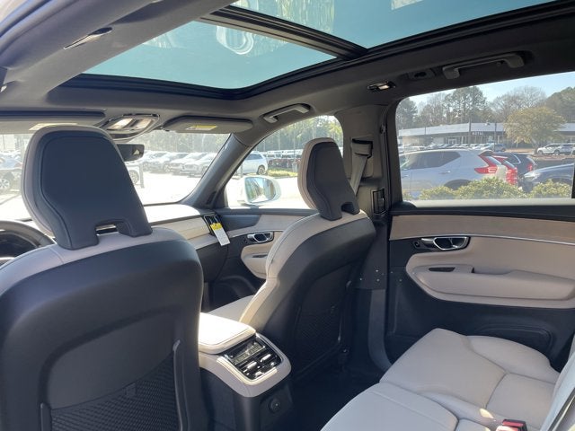 2026 Volvo XC90 Plug-In Hybrid Plus