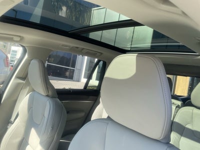 2026 Volvo XC90 Plug-In Hybrid Ultra