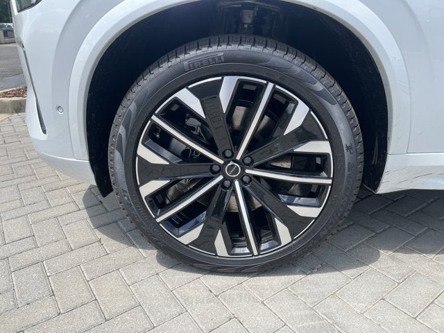 2026 Volvo XC90 Plug-In Hybrid Ultra