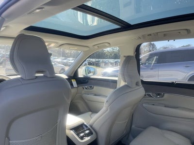 2026 Volvo XC90 Plug-In Hybrid Ultra