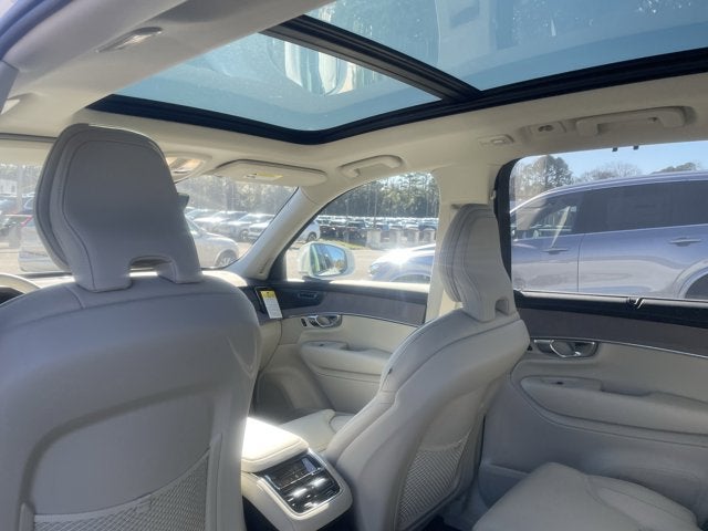 2026 Volvo XC90 Plug-In Hybrid Ultra