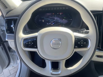 2026 Volvo XC90 Plug-In Hybrid Ultra