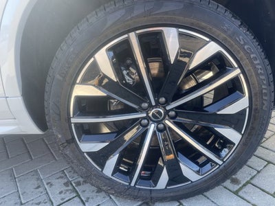 2026 Volvo XC90 Plug-In Hybrid Ultra