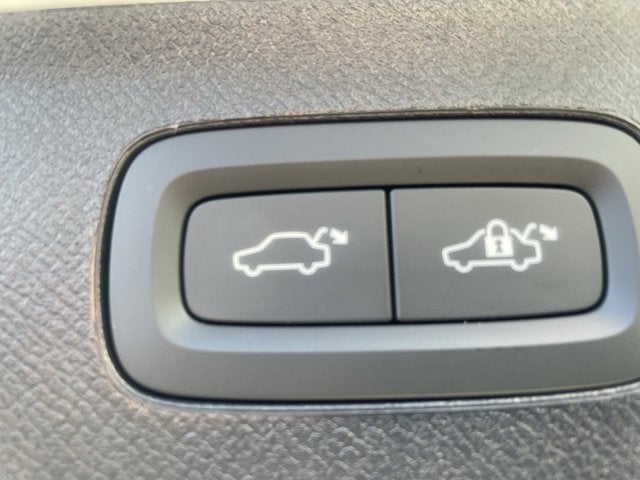 2026 Volvo XC90 Plug-In Hybrid Ultra