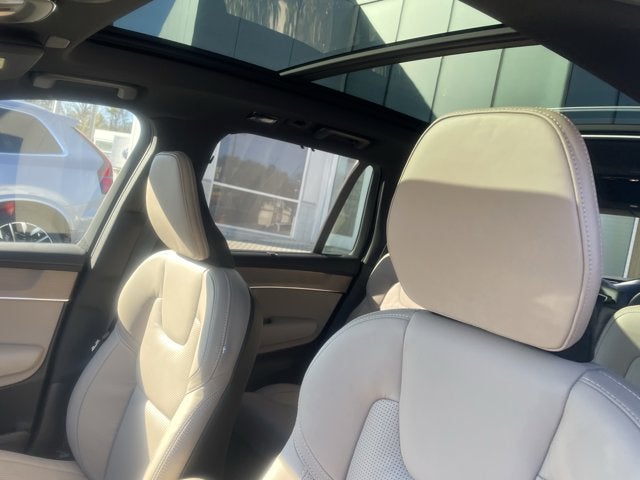 2026 Volvo XC90 Plug-In Hybrid Ultra