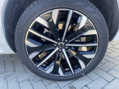 2026 Volvo XC90 Plug-In Hybrid Ultra