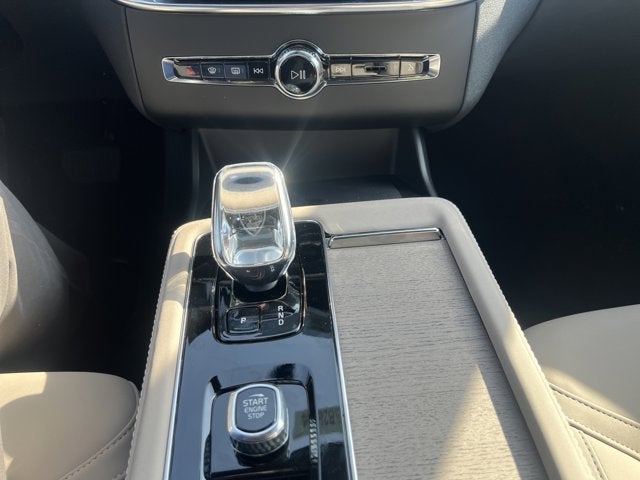 2026 Volvo XC90 Plug-In Hybrid Core