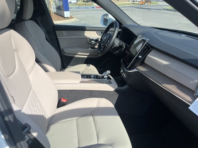 2026 Volvo XC90 Plug-In Hybrid Core