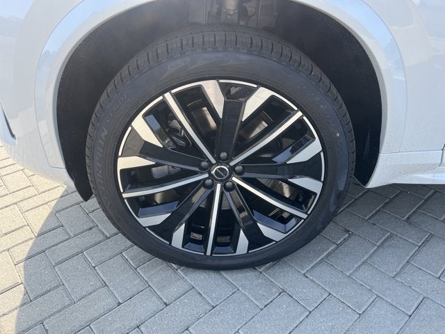 2026 Volvo XC90 Plug-In Hybrid Core