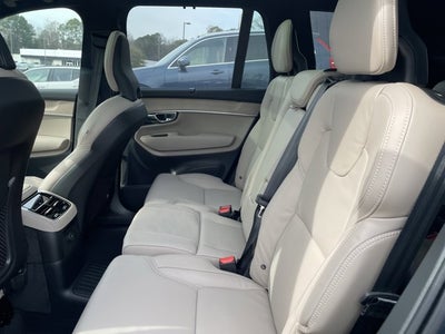 2026 Volvo XC90 Plug-In Hybrid Ultra Dark Theme