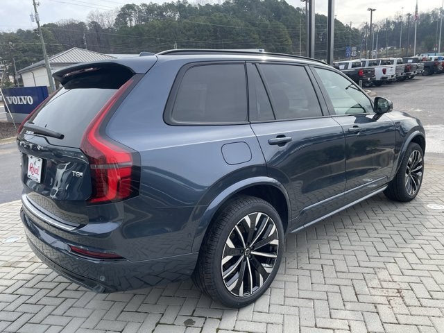 2026 Volvo XC90 Plug-In Hybrid Ultra Dark Theme