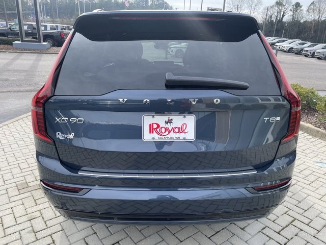 2026 Volvo XC90 Plug-In Hybrid Ultra Dark Theme