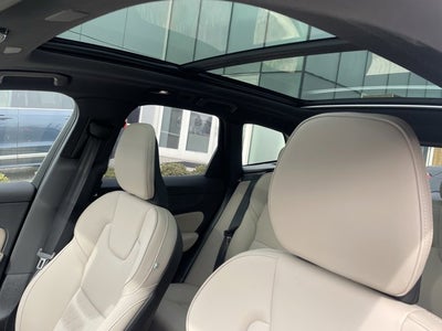 2026 Volvo XC60 Plug-In Hybrid Plus