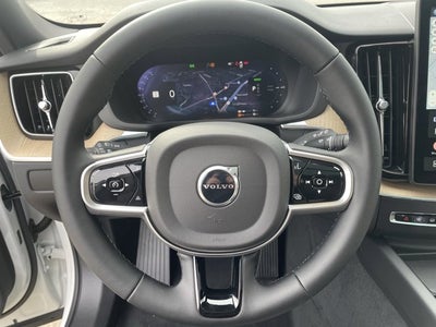 2026 Volvo XC60 Plug-In Hybrid Plus