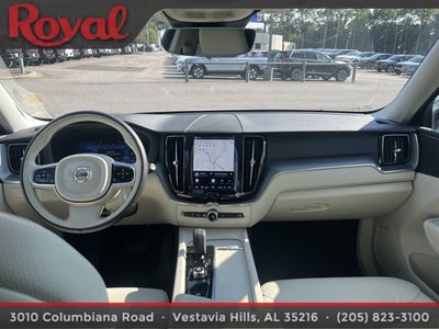 2025 Volvo XC60 Plug-In Hybrid Plus