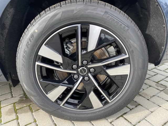 2026 Volvo XC60 Plug-In Hybrid Core