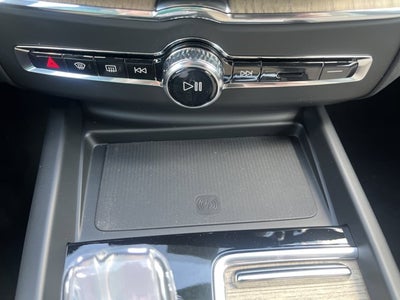 2026 Volvo XC60 Plug-In Hybrid Core