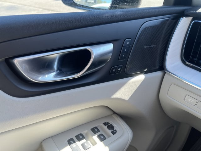 2026 Volvo XC60 Plug-In Hybrid Ultra