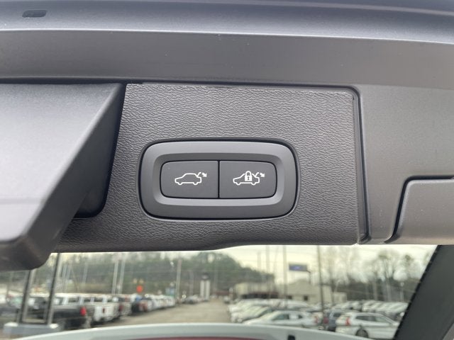 2026 Volvo XC60 Plug-In Hybrid Ultra