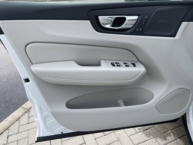 2026 Volvo XC60 Plug-In Hybrid Ultra