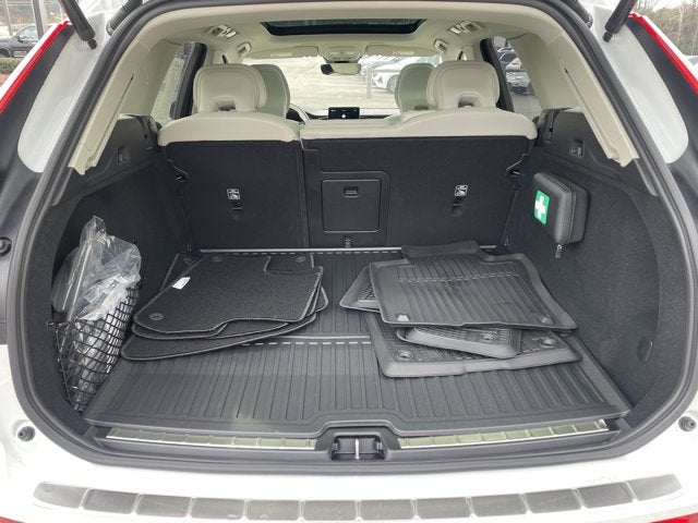 2026 Volvo XC60 Plug-In Hybrid Ultra