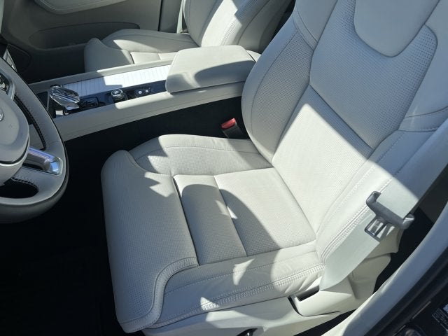 2026 Volvo XC60 Plug-In Hybrid Ultra