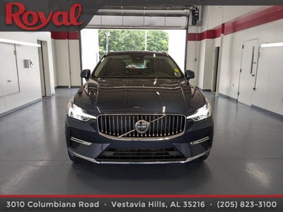 2023 Volvo XC60 Plus Bright Theme
