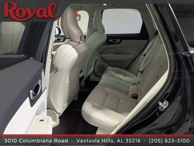 2023 Volvo XC60 Ultimate Bright Theme
