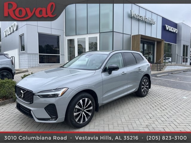 2024 Volvo XC60 Core Dark Theme