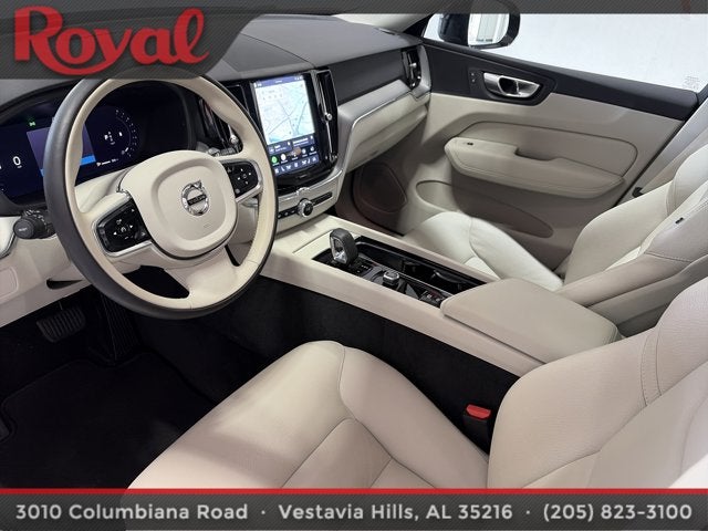 2024 Volvo XC60 Core Dark Theme