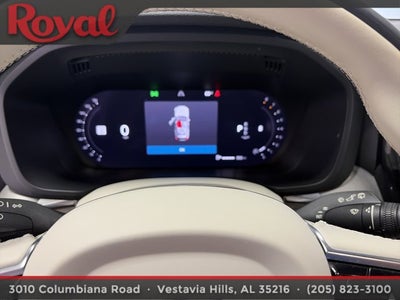 2024 Volvo XC60 Core Dark Theme