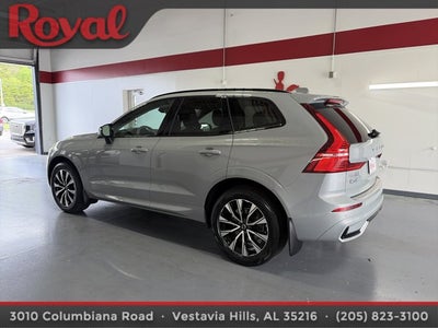 2024 Volvo XC60 Core Dark Theme