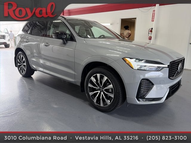 2024 Volvo XC60 Core Dark Theme