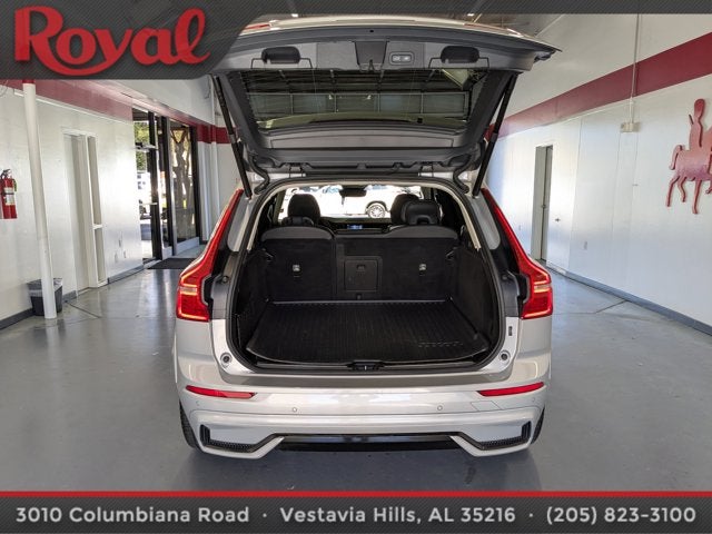 2023 Volvo XC60 Ultimate Dark Theme