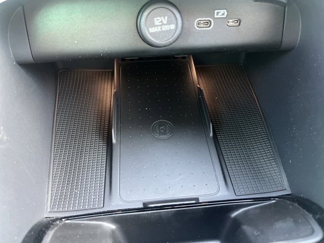 2026 Volvo XC40 Plus