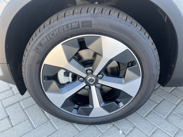 2026 Volvo XC40 Plus