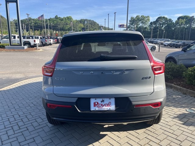 2026 Volvo XC40 Plus