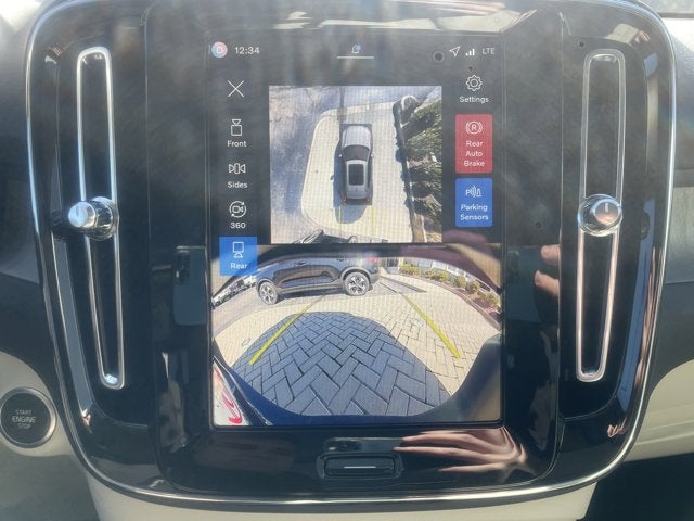 2026 Volvo XC40 Plus