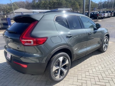2026 Volvo XC40 Plus