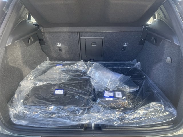 2026 Volvo XC40 Plus